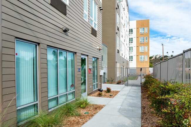 Photo - Naranja Apartments