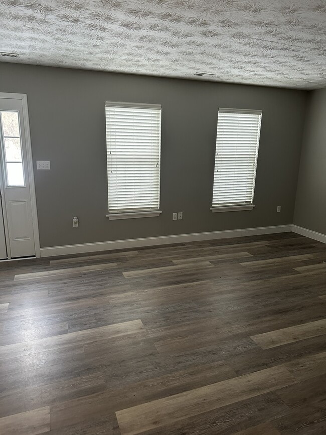 Photo - 795 Cedar Creek Rd