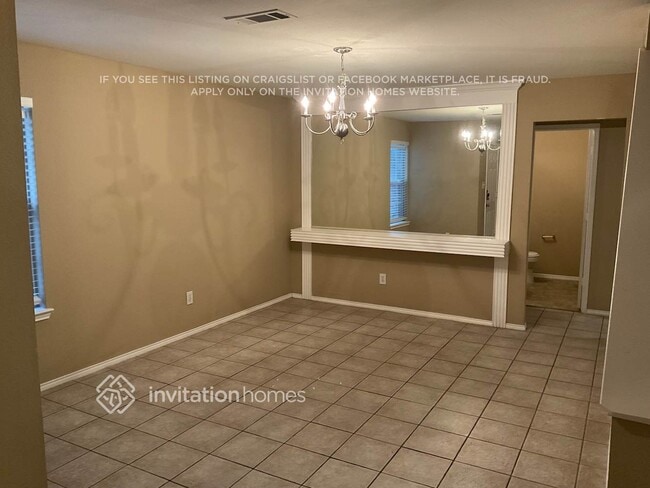 Photo - 1002 Chatham Ln
