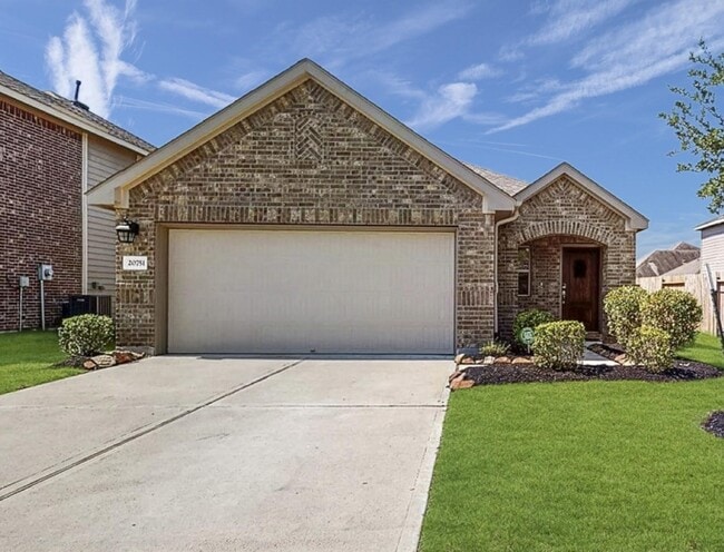 Building Photo - 20751 Winghaven Dr