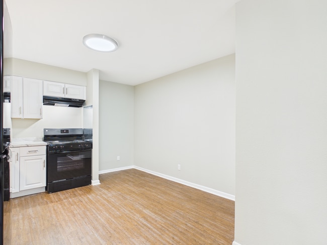 Oxford Pointe Apartments