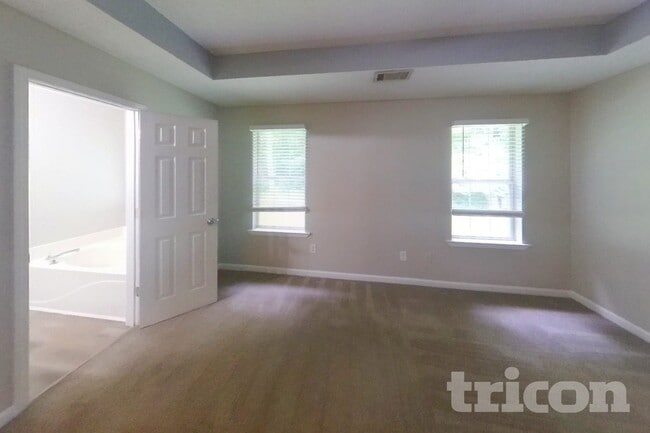 Photo - 104 Kimbell Farm Dr