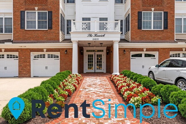 Photo - 15221 Royal Crest Dr Unit 201