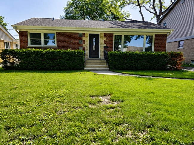Building Photo - 307 N Fairview Ave