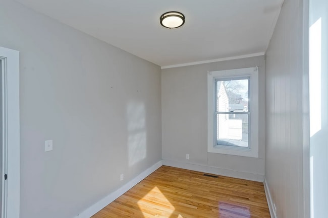 Photo - 13 Hampden St Unit Apt 2