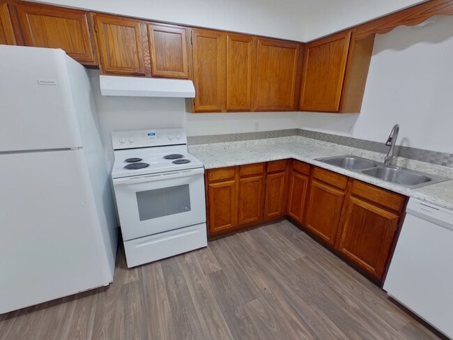 Photo - 3233 Illinois Apt #4