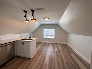 Photo - 128 Wentworth St N Unit 3