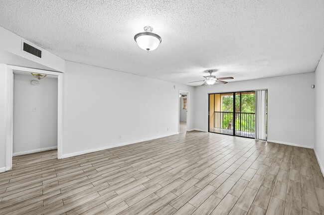 Photo - 2039 Coral Ridge Dr Unit S304