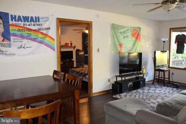 Photo - 319 Villanova Rd