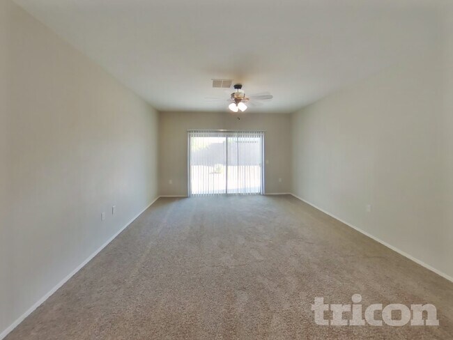 Photo - 30962 W Cheery Lynn Rd