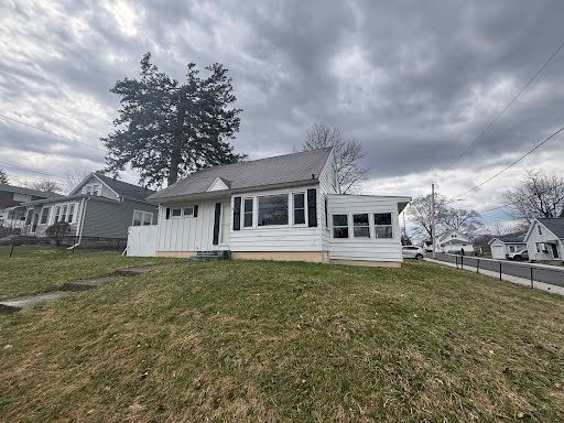 Building Photo - 297 Norwood Ave