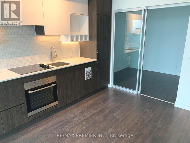 Photo - 898 Portage Pkwy Unit 4205