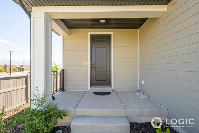 5075 Rustic Patch Rd Unit Downstairs