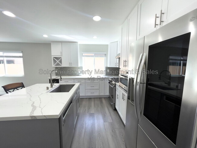 1956 Palmer Dr