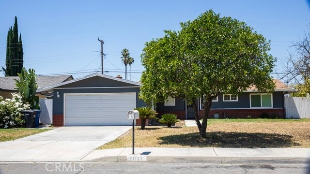 Photo - 10740 Coloma St