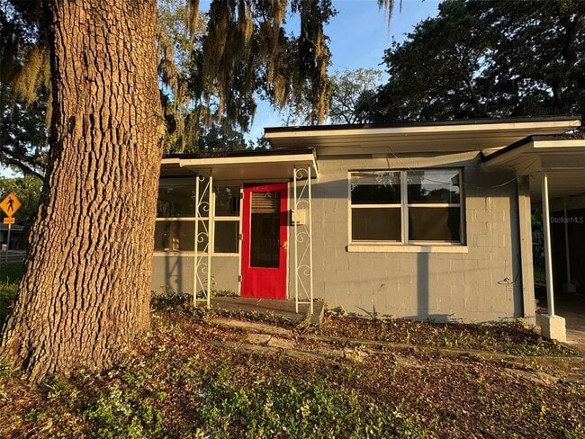 Building Photo - 1122 E Anderson St Rental