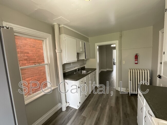 Photo - 324 N Franklin St