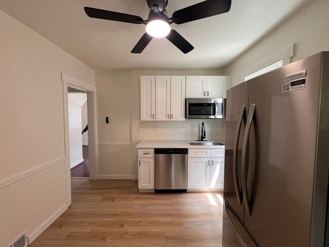 Photo - Pittsburgh - 4 Bedroom 2 Bathroom - Recent...