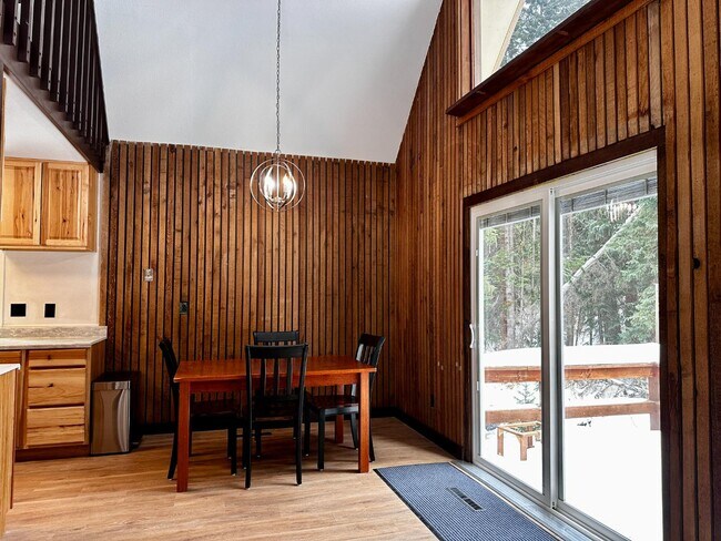 Photo - 504 Vasquez Rd