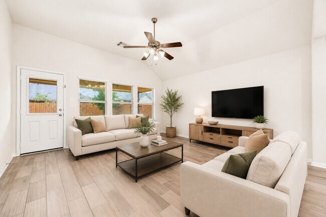 Photo - 32659 Timber Point Dr