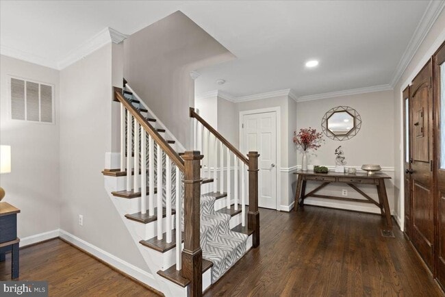 Photo - 9472 Lapstrake Ln