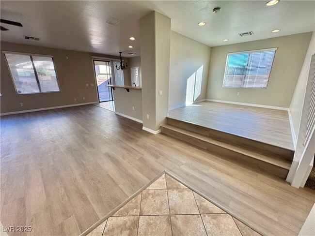 Photo - 5808 Post Mountain St