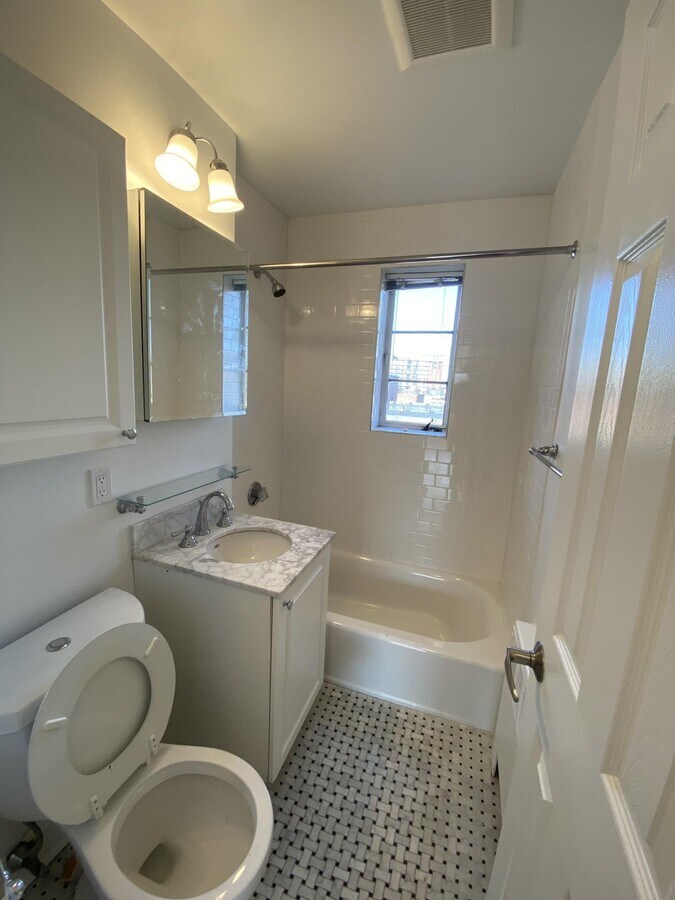 Photo - 86 St Paul St Unit 2