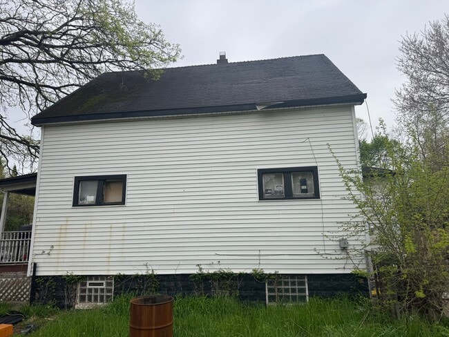 Photo - 376 Highland St