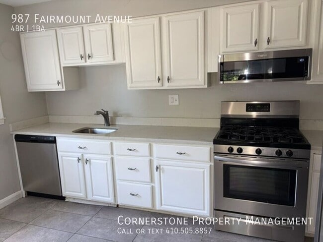 Photo - 987 Fairmount Ave