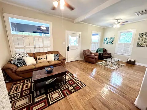 Photo - 1211 Santa Monica St