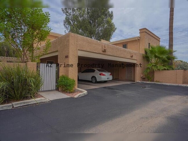 Building Photo - 10407 N 10th Pl
