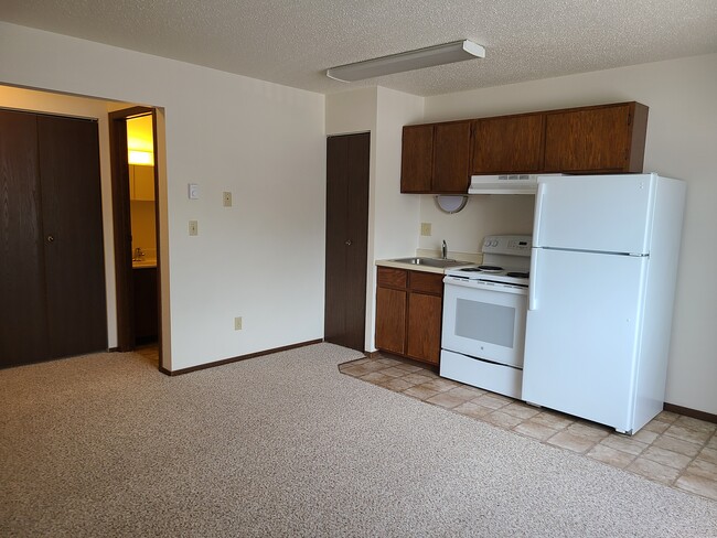 Photo - Green Apartments