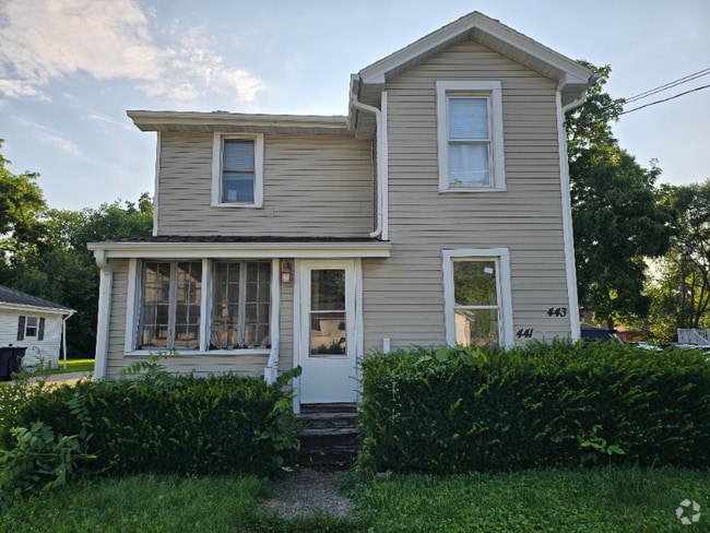 Building Photo - 441 N Pearl St Rental