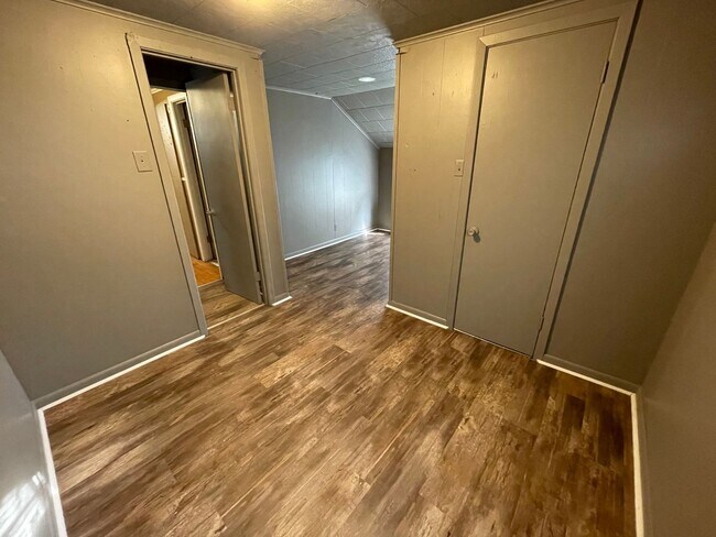 Photo - 415 W Logan St Unidad B