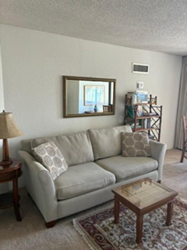 Photo - Liliuokalani Gardens 1/1 fully furnished condo