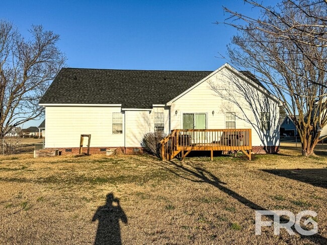 Photo - 103 Thomick Pl
