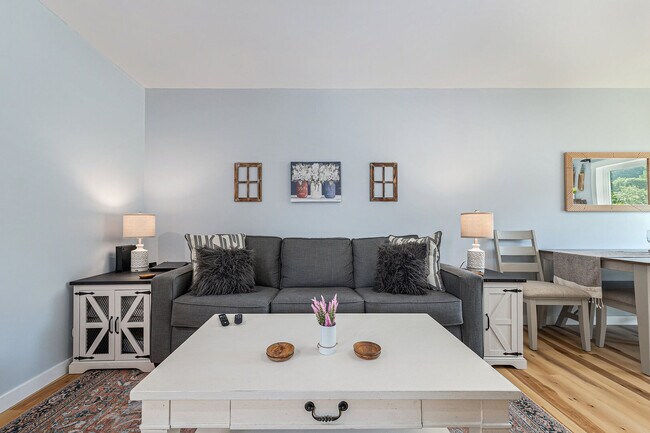 Photo - 14066 Deer Valley Ln