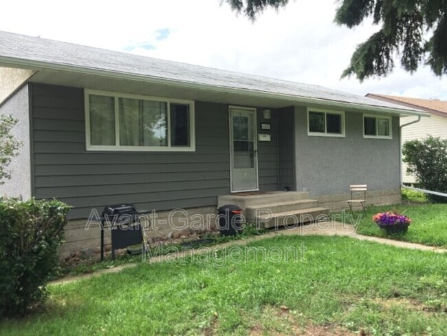 Building Photo - 16419-16105 105 Ave NW