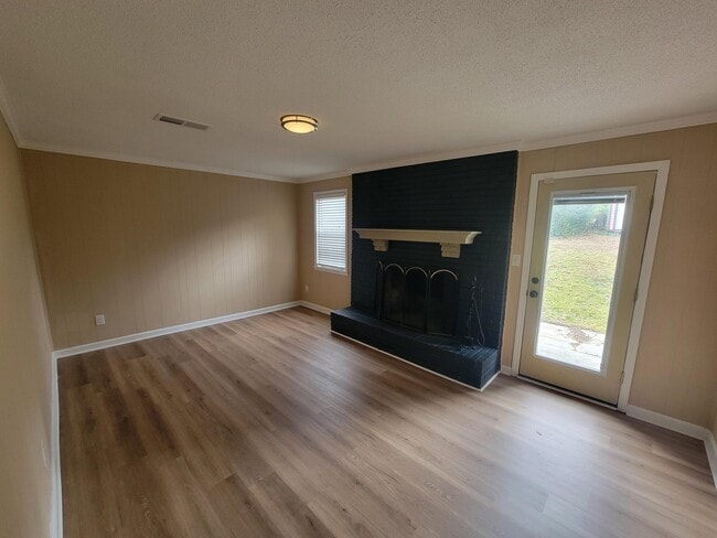 Photo - 117 Glenora Ct