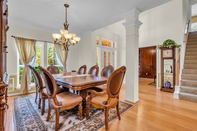Photo - 98 Winding Creek Pl