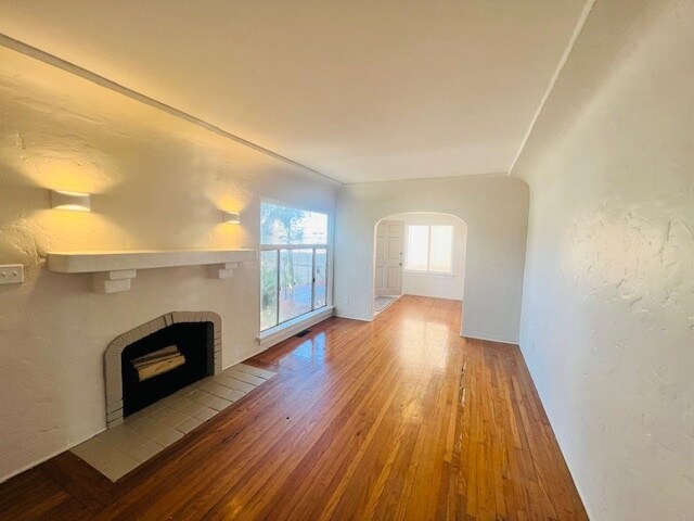 Photo - 4766 Point Loma Ave