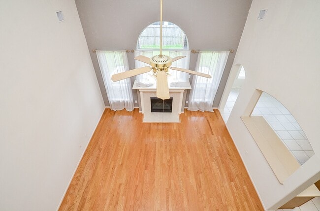 Photo - 9403 Sundance Dr