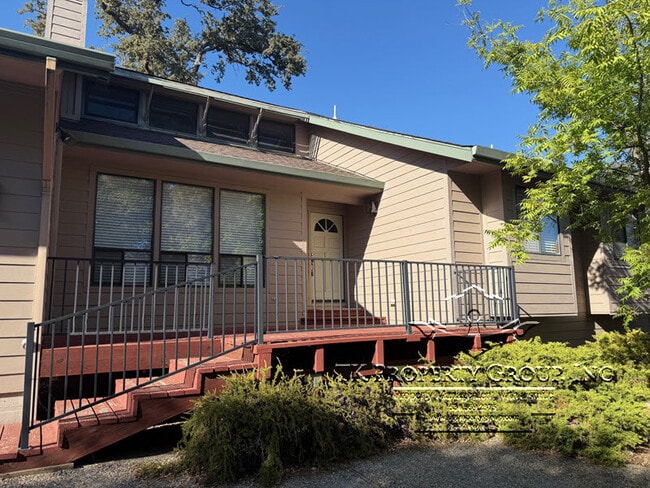Building Photo - 11611 Sandpiper Way Rental