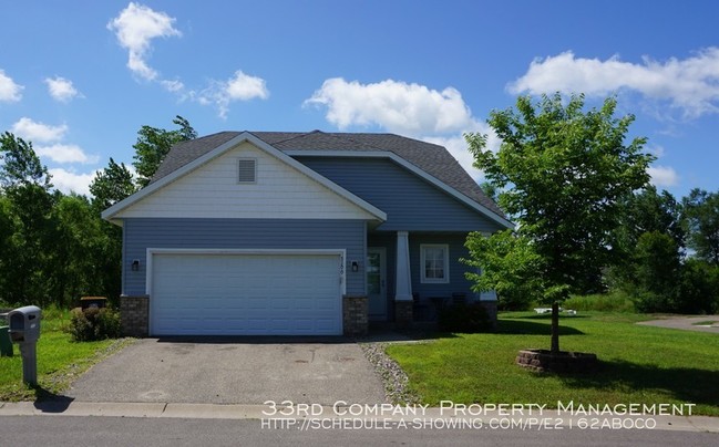 Charming 4 Bedroom 2 Bath Home In Farmington House