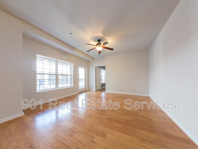 Building Photo - 665 Tennessee St Unit #509