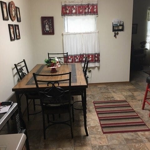 Photo - 125 Elders Dr