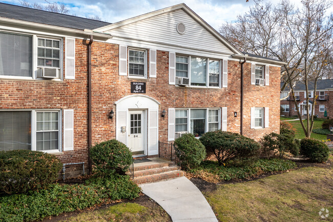 Building Photo - Short Hills Village Apartment Homes