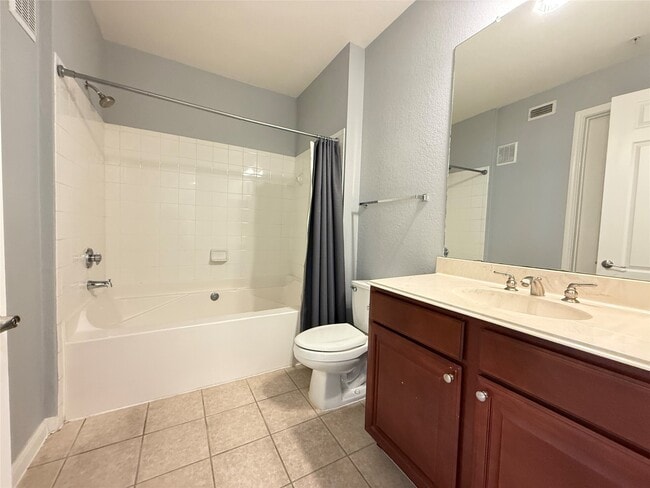 Photo - 7575 Kirby Dr Unit 2415