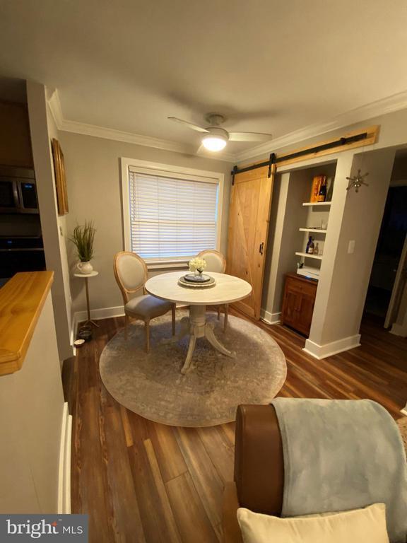 Photo - 1714 W Abingdon Dr Unit 102