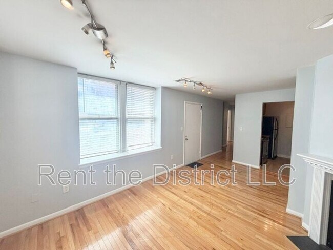 2012 O St NW Unidad 24